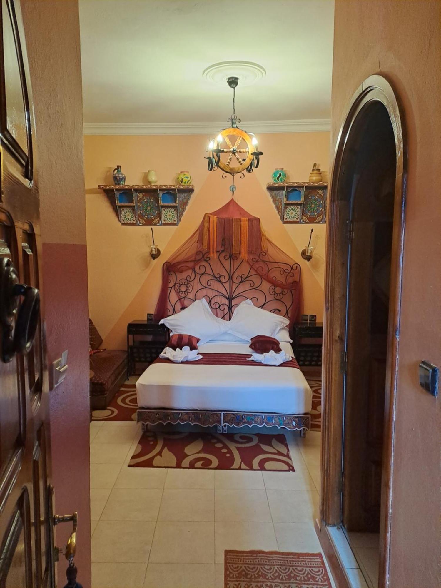 Hotel Casa Khaldi Chefchaouen Bagian luar foto